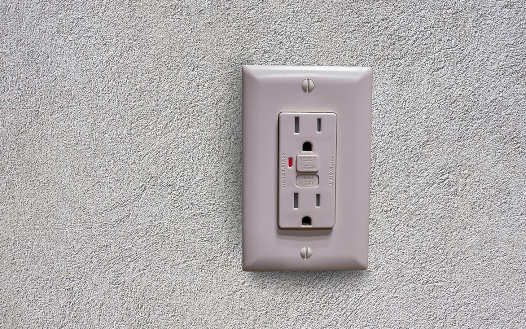 Electrical Outlet Not Working in Guest Bedroom in Benbrook, TX